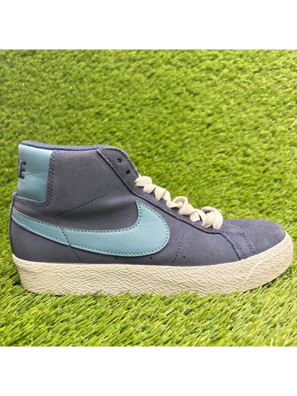 Nike SB Zoom Blazer Mid Boys Size 5Y Blue White Athletic Skate Shoes Sneakers